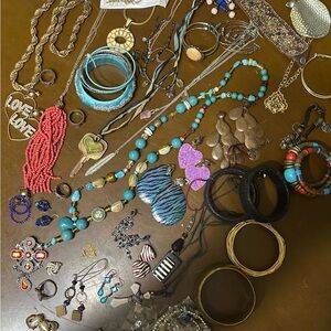 50 piece jewelry lot